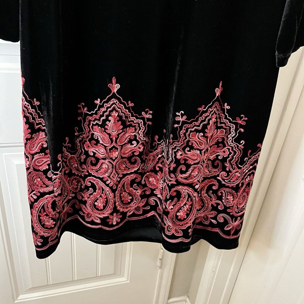Ronni Nicole Velvet Velour Black Pink Embroidered Paisley Long Sleeve Dress 16 - Picture 10 of 11